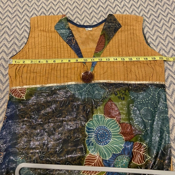 Women’s Bohemian Gold Floral Sleeveless Tunic – Size 36 (US 6) - Picture 2 of 8